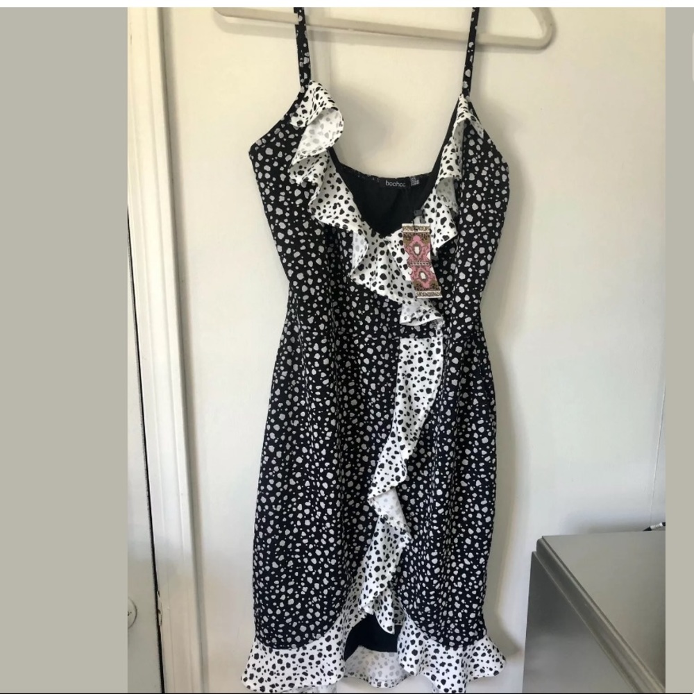 Boohoo Dress Black & White Polka Dot Ruffles 14